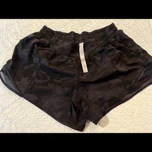 Hotty Hot Low Rise Lined Shorts - 4”